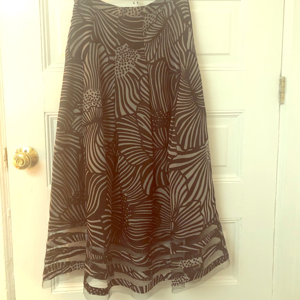Velvet detailed skirt